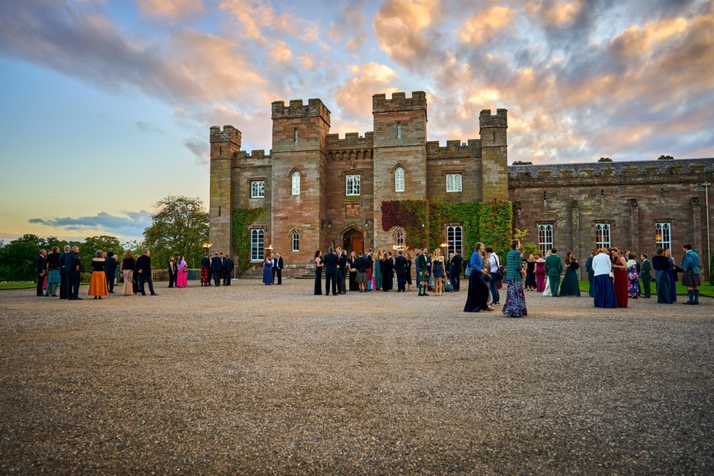 42 C1070 C BD3 E 42 A3 9 A8 D 3 C72 C2 E868 DF