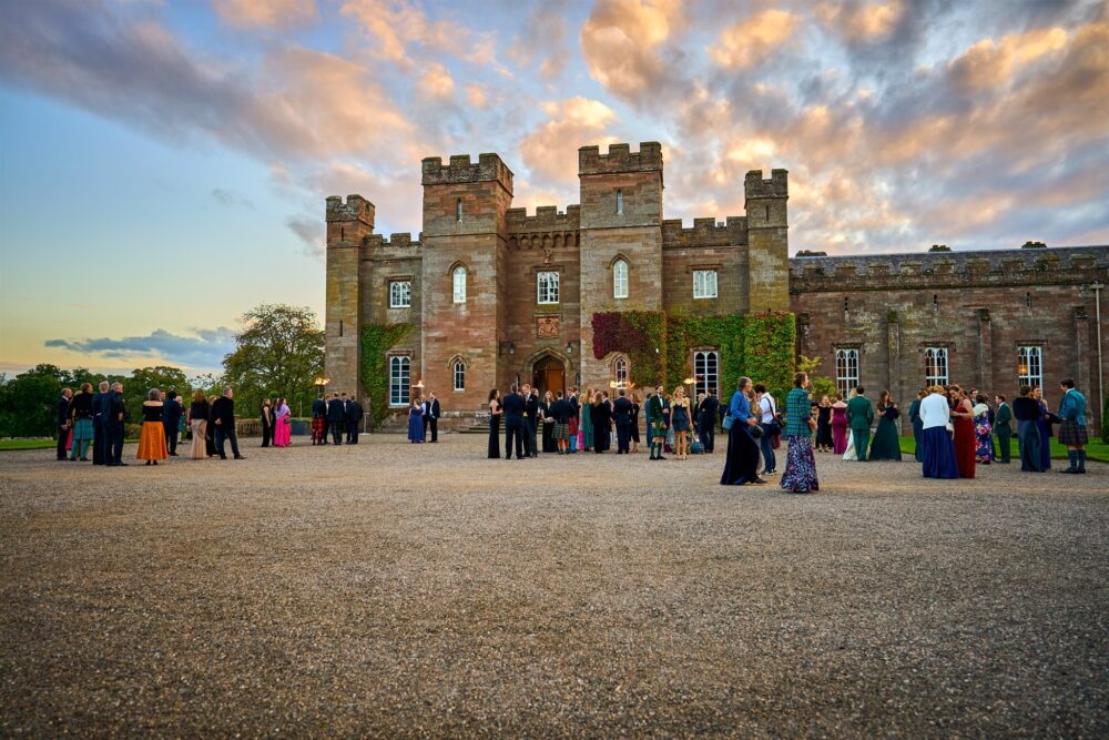 42 C1070 C BD3 E 42 A3 9 A8 D 3 C72 C2 E868 DF