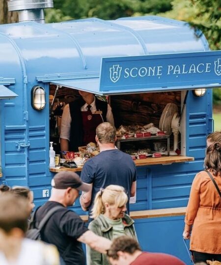 Horsebox Outdoor Cafe