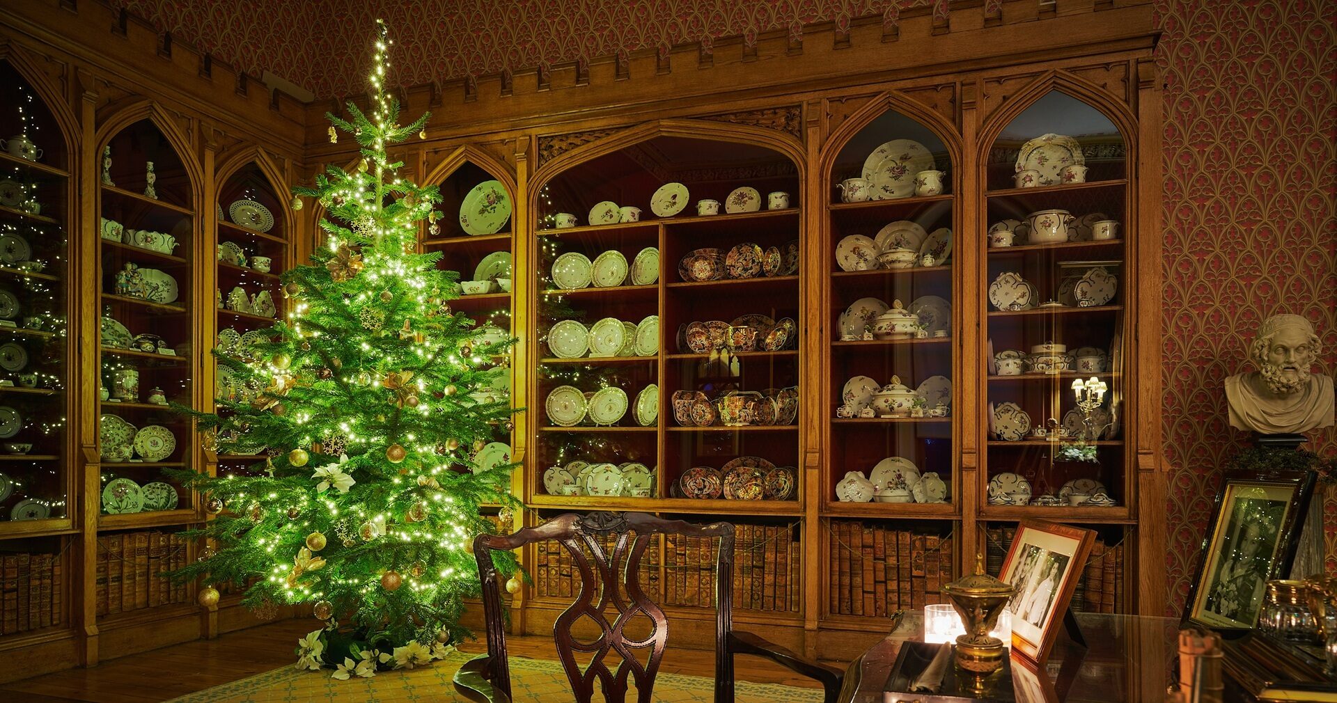 Candlelit Tour with William Lord Stormont