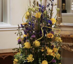 Linda Souters Arrangment inside the Palace